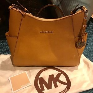 👜 Michael Kors Handbag